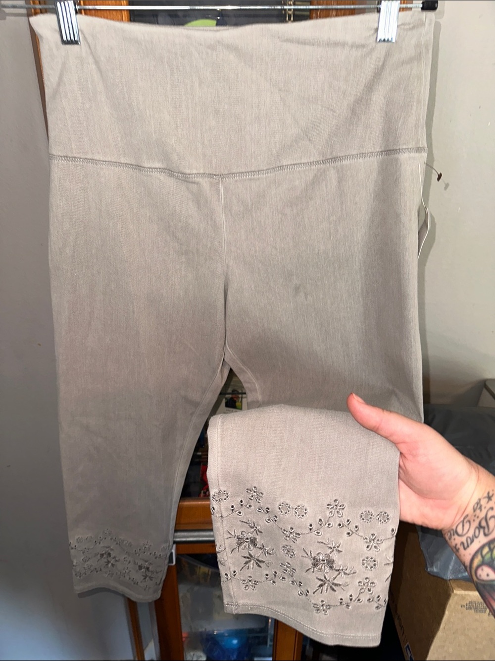 Women's Embroidered Capri Pants in Light Taupe